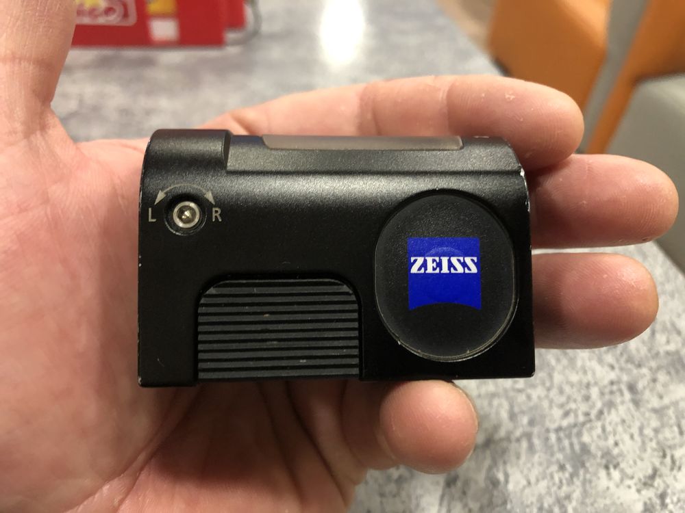 Point rouge sales zeiss victory avis