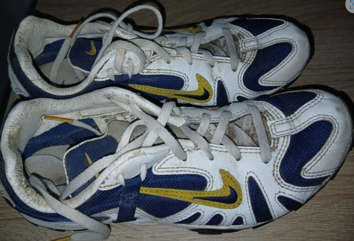 POINTES D' ATHLETISME FEMME EN BON ETAT 20 Haguenau (67)