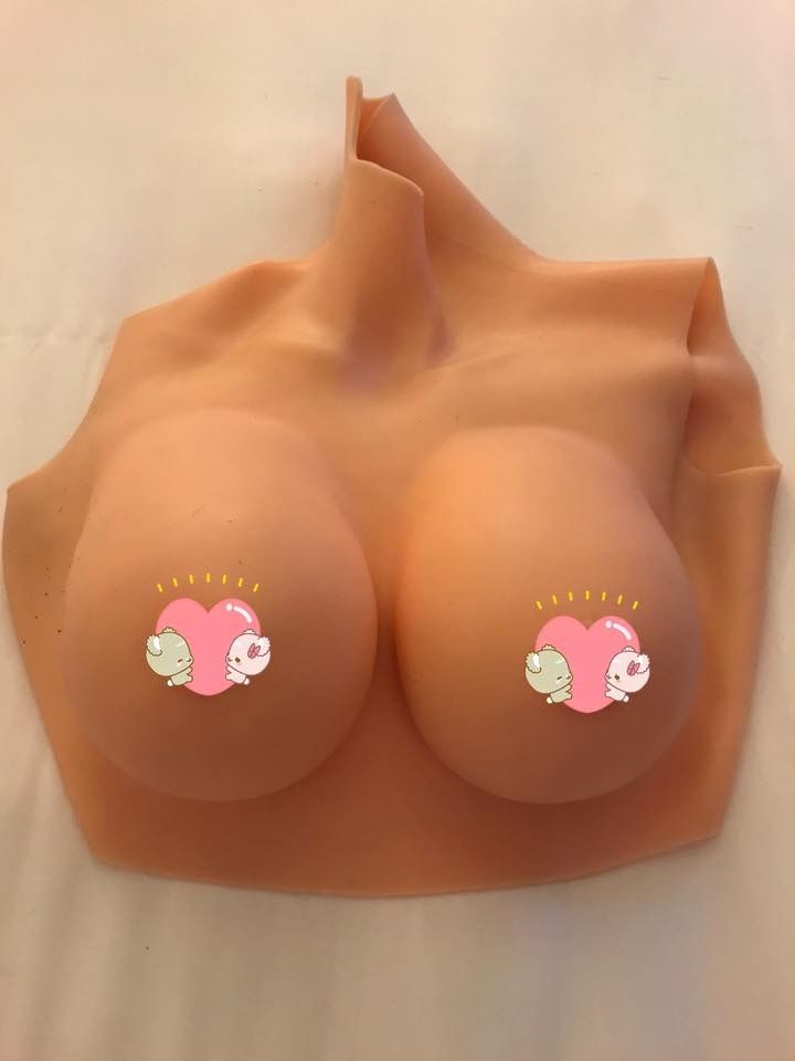 Poitrine silicone bonnet D.Taille M � XL 150 Saint-�tienne (42)