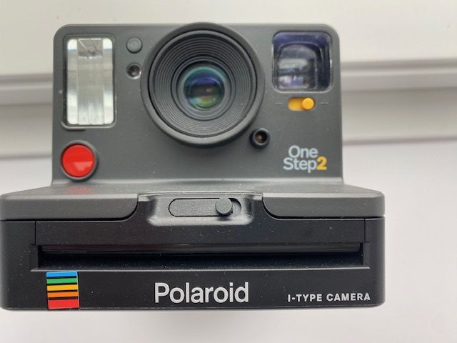 POLAROID  ONE STEP 2
t 35 Laxou (54)