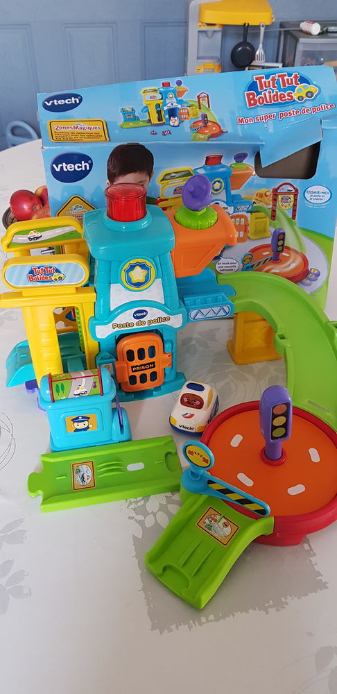 police tut tut bolide. 10 Barzy-sur-Marne (02)