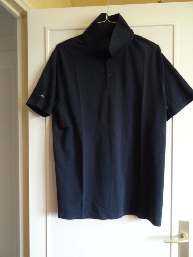 Polo Homme manches courtes  
Marque : Inesis - Decathlon
8 La Ville-du-Bois (91)