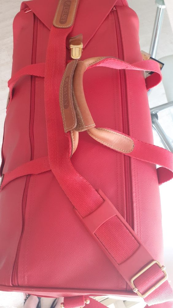 SAC POLOCHON Bandouli�re/Main ou Dos  T.B.E.  DELSEY  50 Le Cannet (06)