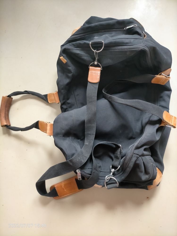 Sac polochon de voyage noir et beige 32cm X 65cm 19 Villeneuve-d'Ascq (59)