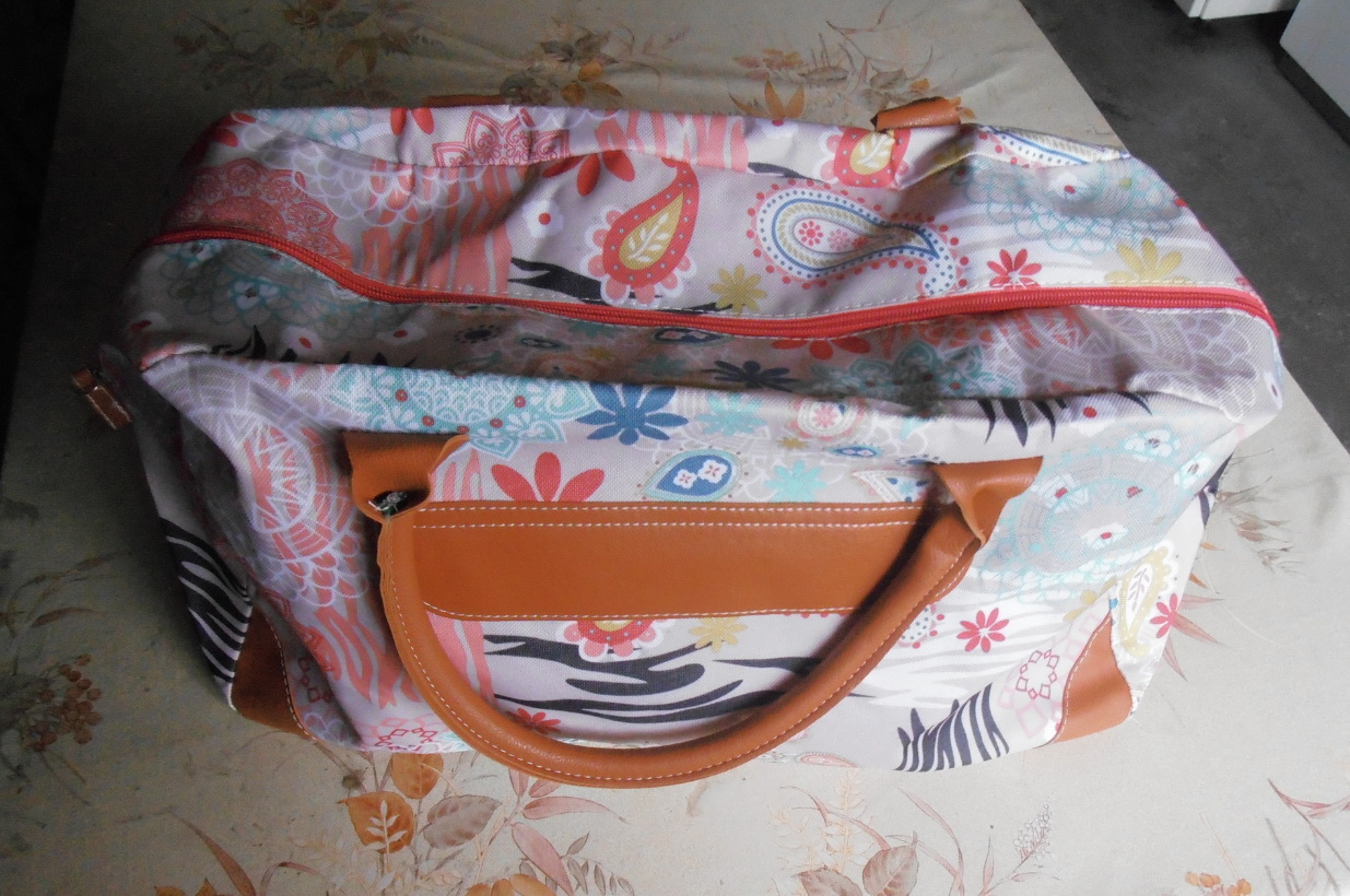 Sac en polyester avec d�cors / motifs imprim�s NEUF
5 Aubin (12)