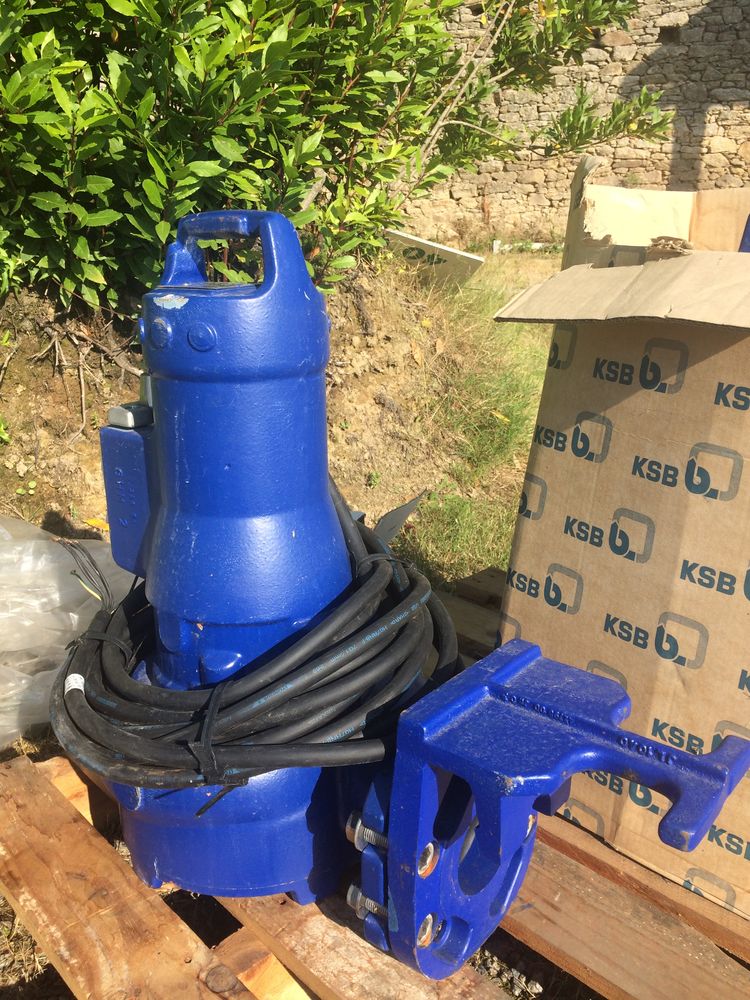 POMMPE IMMERGE 110 M3/HEURE 900 Saint-Lumine-de-Clisson (44)