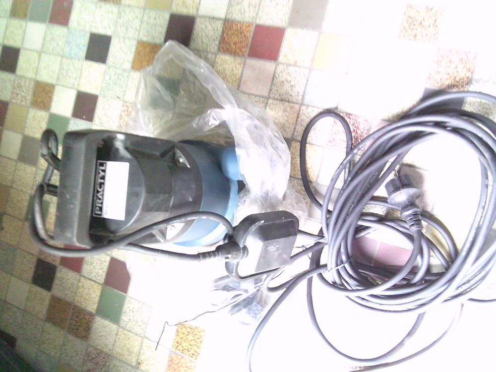 pompe eau avec floteur coupure,model p9112-400w 7000l/h prac 60 Herblay (95)