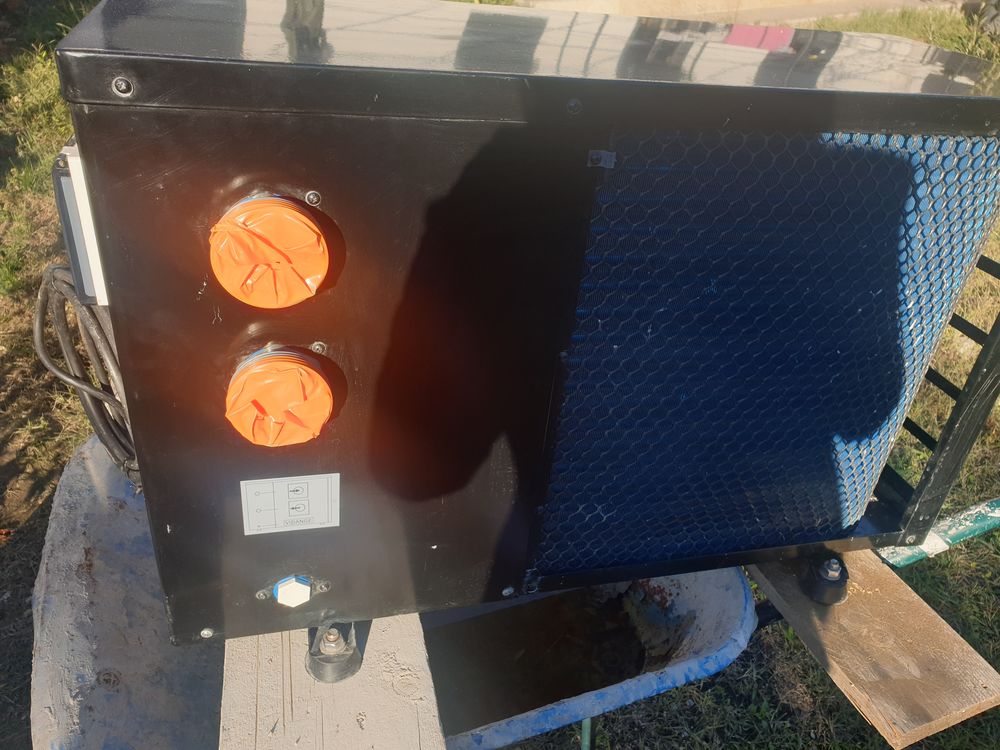 Pompe a chaleur piscine 
Jamais servi 
850 Pertuis (84)