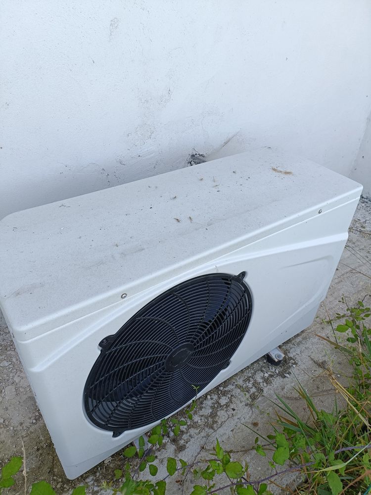 Pompe � chaleur de piscine r�versible 9.2Kw 1100 Ch�teau-Guibert (85)