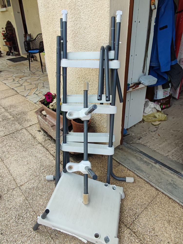 pompe et �chelle pour piscine 55 Lauzun (47)