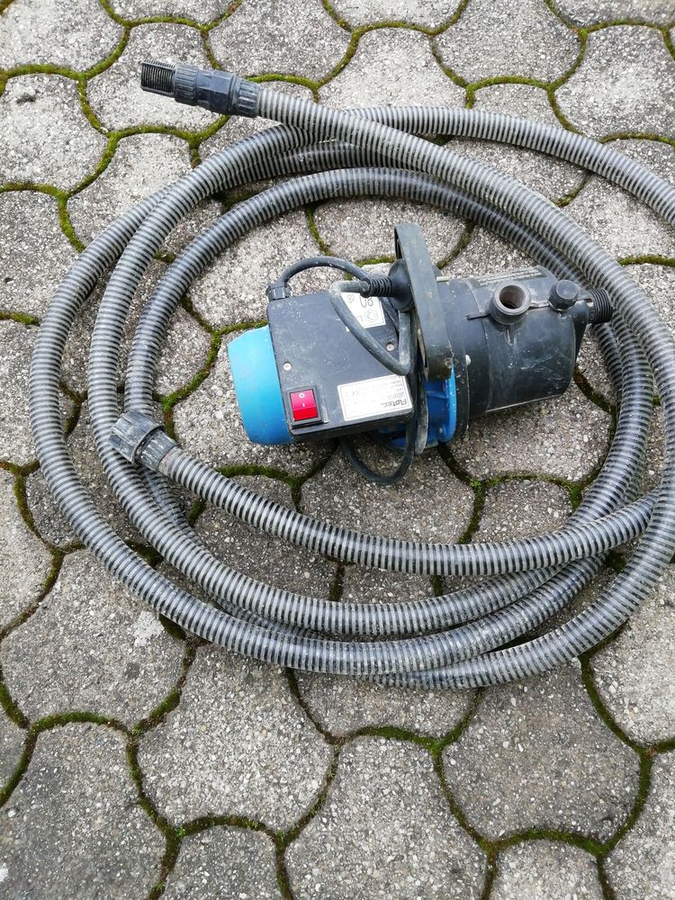 pompe a eau �lectrique jamais servie 40 Le Cendre (63)