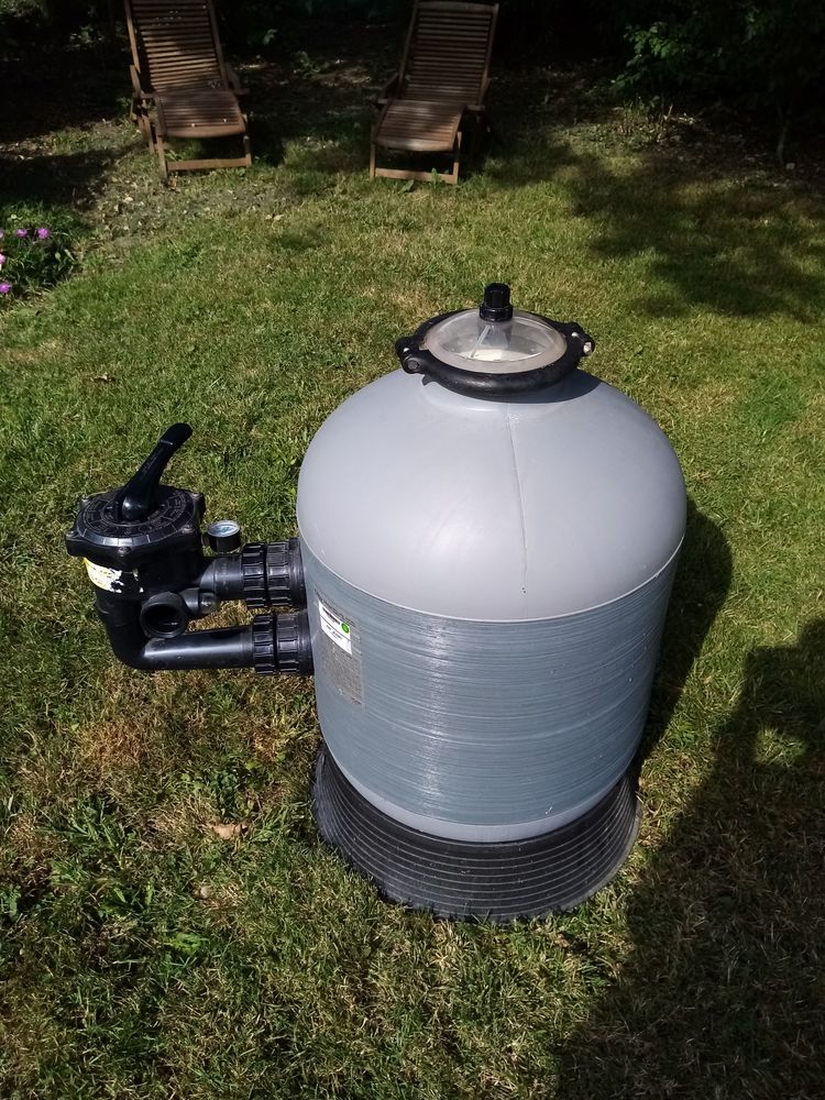 POMPE A FILTRATION ET FILTRE A SABLE pour piscine hors sol 200 Mauron (56)