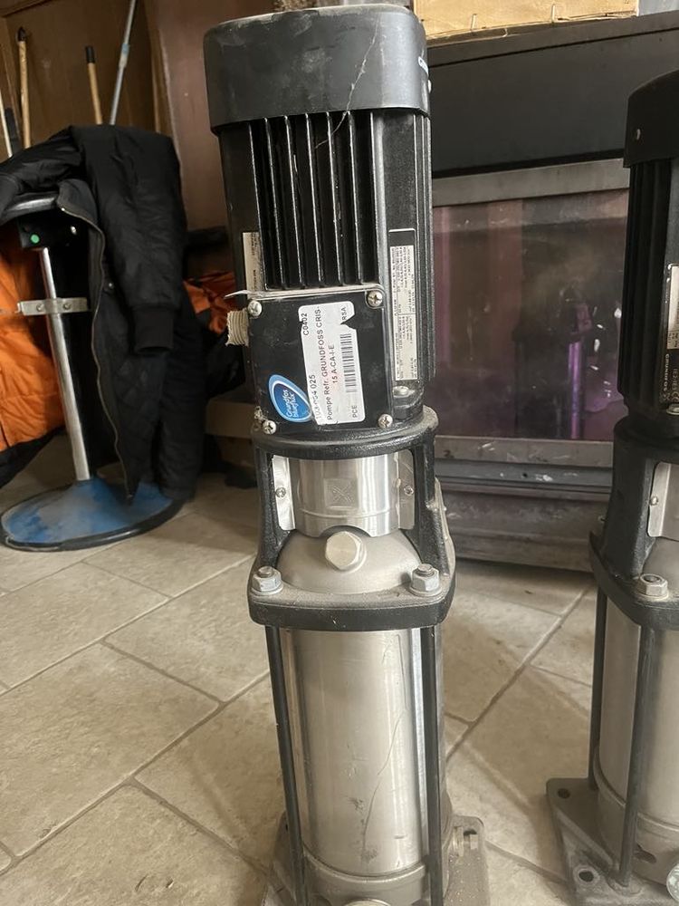Pompe grundfos triphas� 450 Pouilly-l�s-Feurs (42)