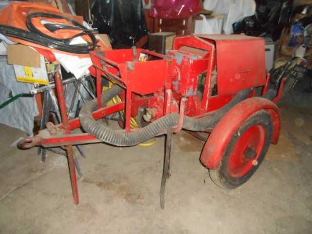 POMPE A INCENDIE SUR ROUES
1500 Castres (81)