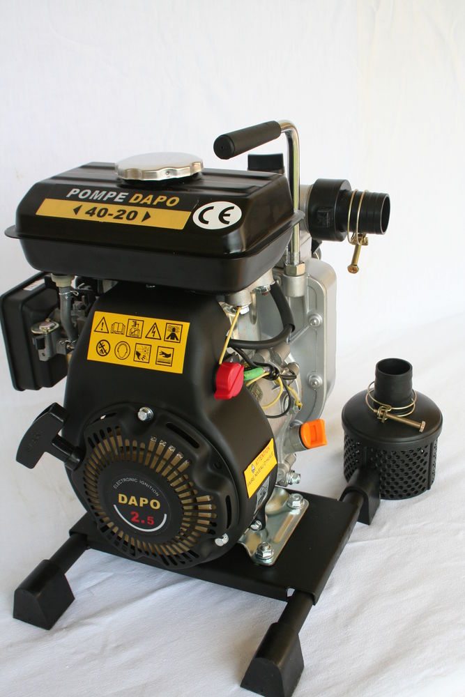 POMPE � EAU  �  MOTEUR  ESSENCE 4 T. 185 Saint-Jean-Saverne (67)