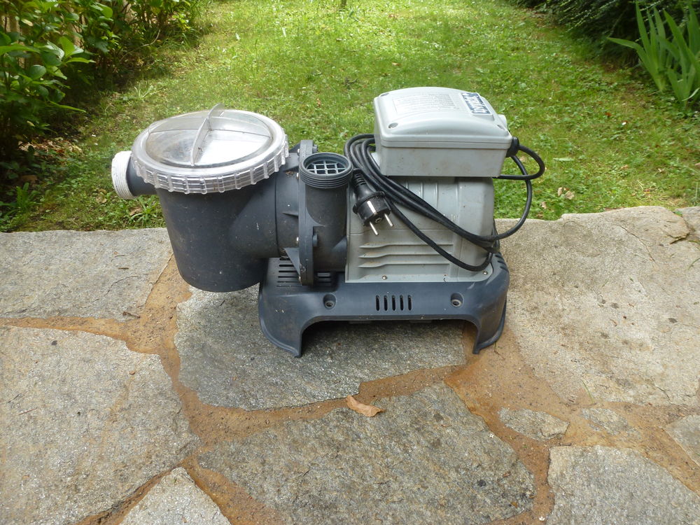 Pompe de piscine hors sol. 40 Saint-Denis (11)