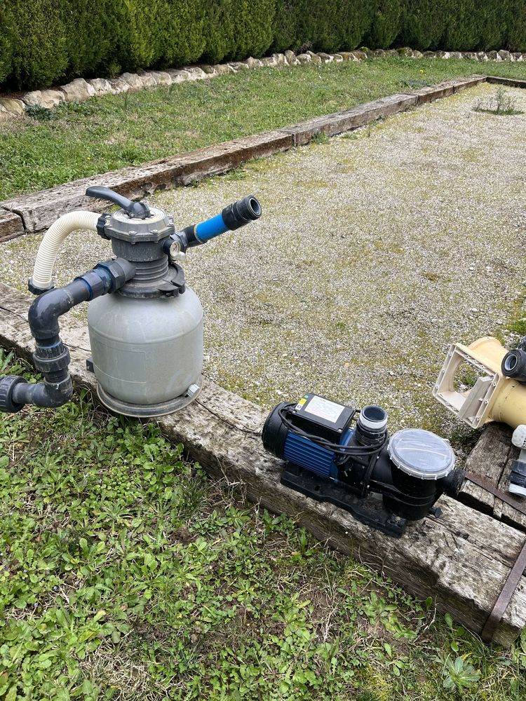 pompe piscine 0,5cv 6 m3/h 120 Mours-Saint-Eus�be (26)