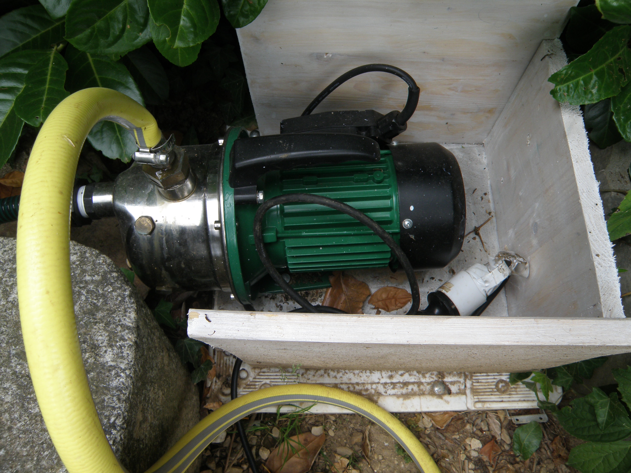 Pompe de puits.
100 La Chapelle-d'Andaine (61)