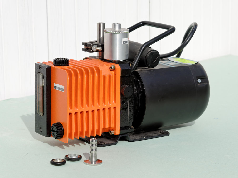 Pompe � vide ALCATEL 300 Malemort-sur-Corr�ze (19)