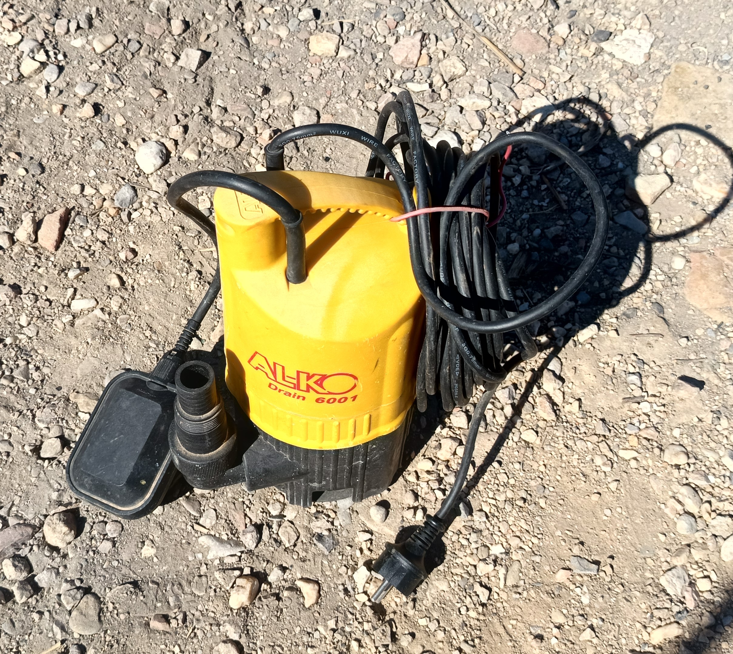 pompe vide cave 450 watt  alko drain 6001 40 Saint-Jean-de-Fos (34)