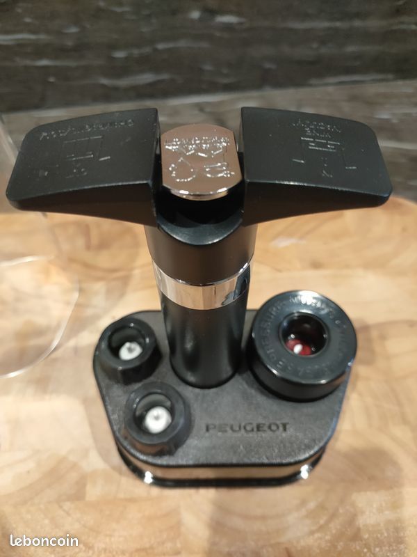 Pompe � vide vin et champagne 15 Frontenex (73)