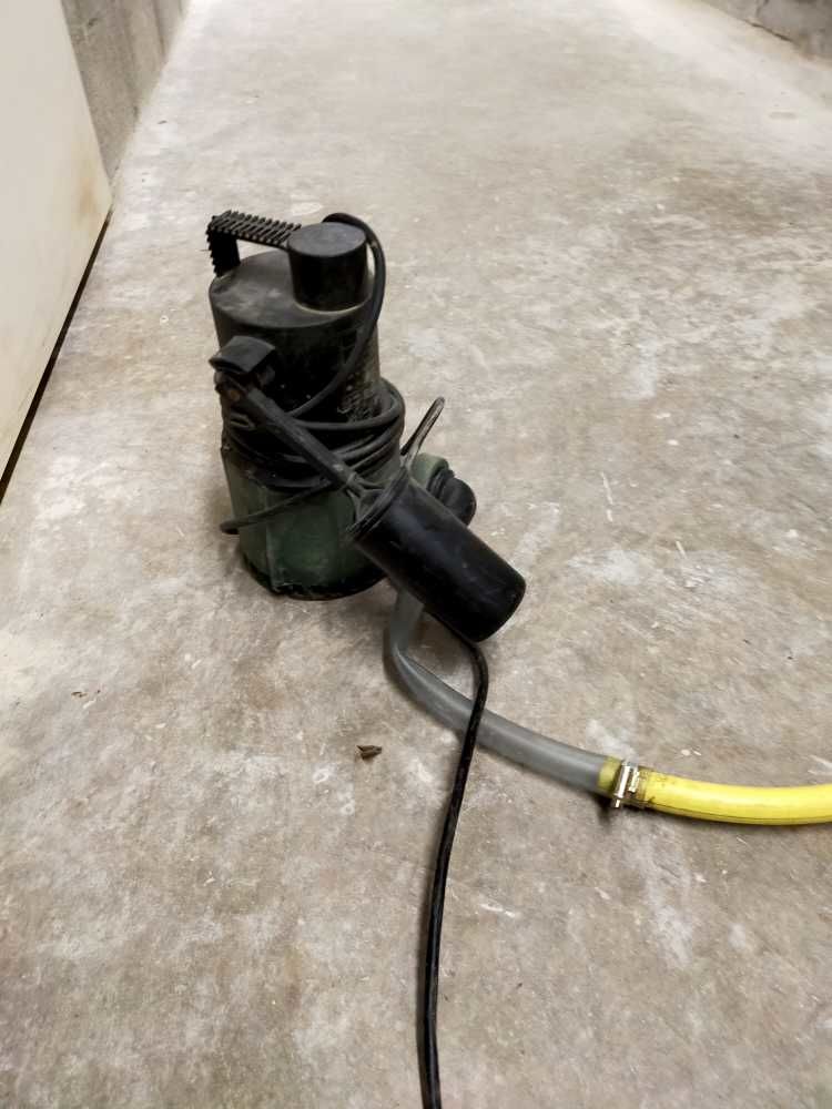 pompe �  eau 35 Annecy (74)