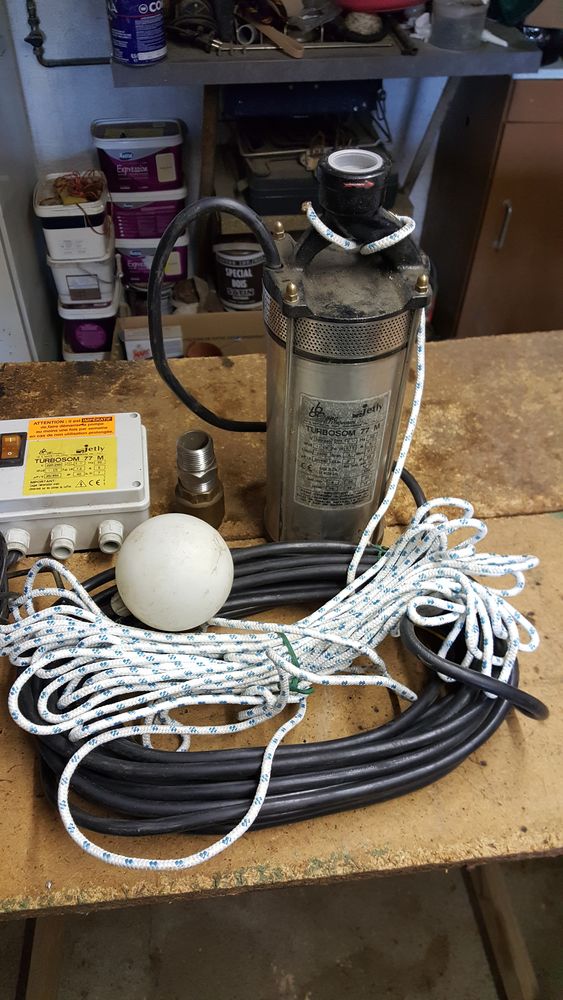 2 pompes a eau 1 tari�re thermique 300 Clouange (57)