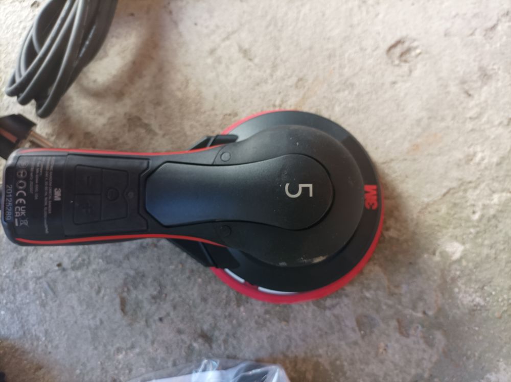 Ponceuse a bande 200 Herblay (95)