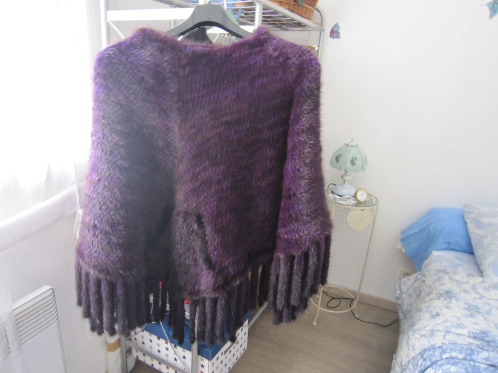 poncho fourrure vison tricot� 300 Saint-Astier (24)