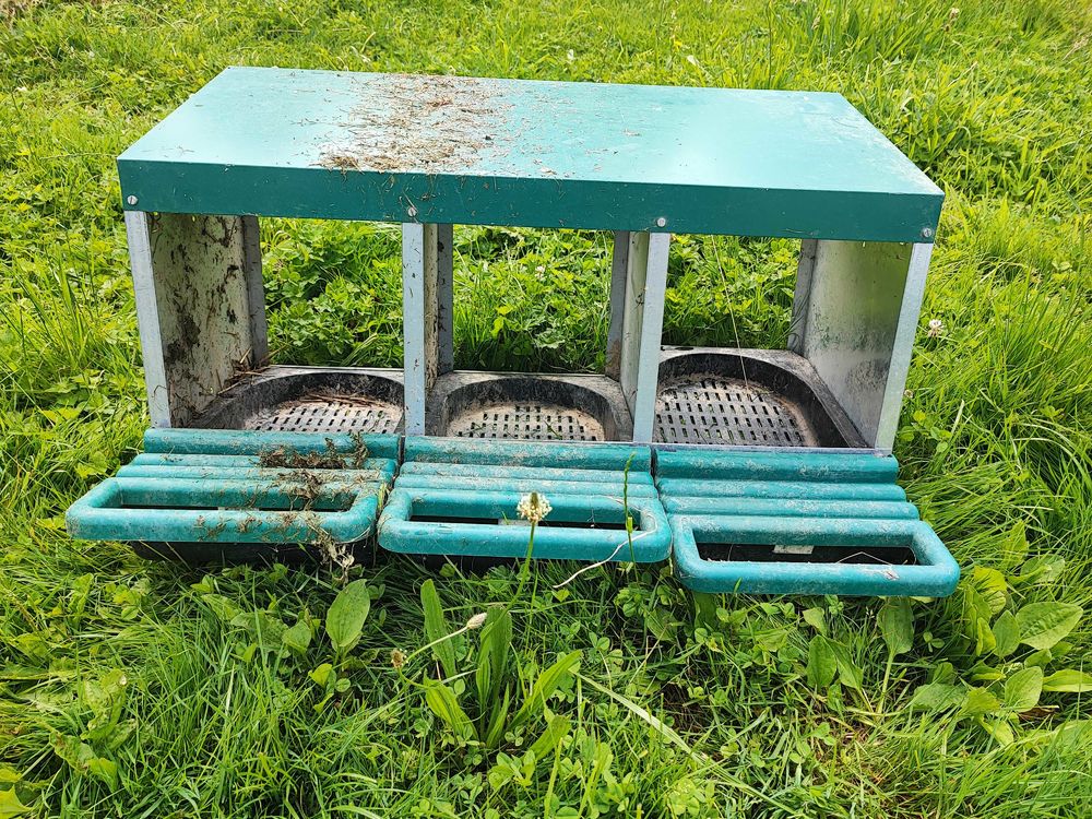 pondoir �  poule 50 Saint-Yrieix-la-Perche (87)