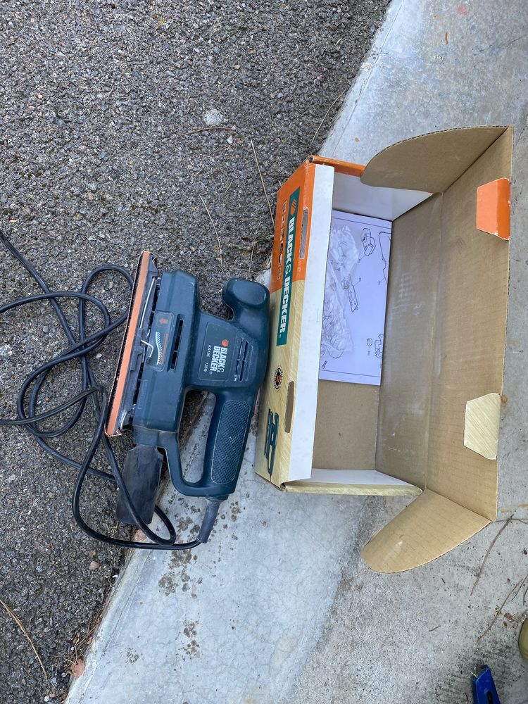 Ponseuse vibrante 15 Le Barcar�s (66)