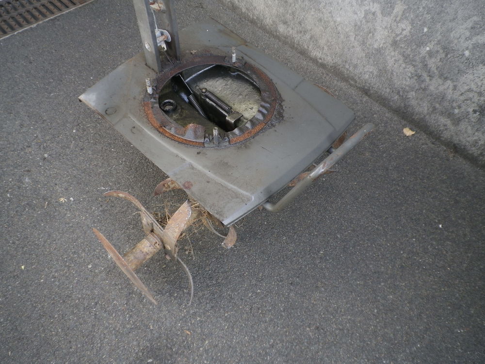 Pont motobineuse STAUB 3100 ann�es 80 60 Fontaine-Gu�rin (49)