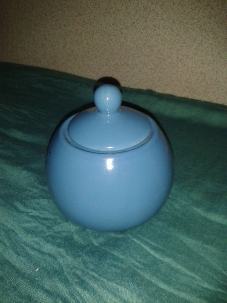 Pot porcelaine 2 Ch�nehutte-Tr�ves-Cunault (49)