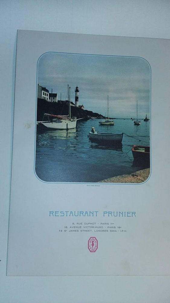 Port de Do�lan, Bretagne sur un menu prunier de Londres .... 20 Saumur (49)