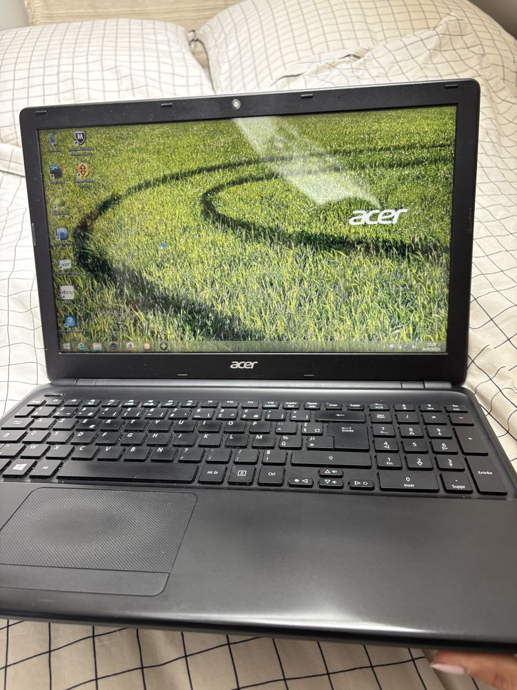 Pc Portable Acer Aspire E1-522 50 Paris 2 (75)