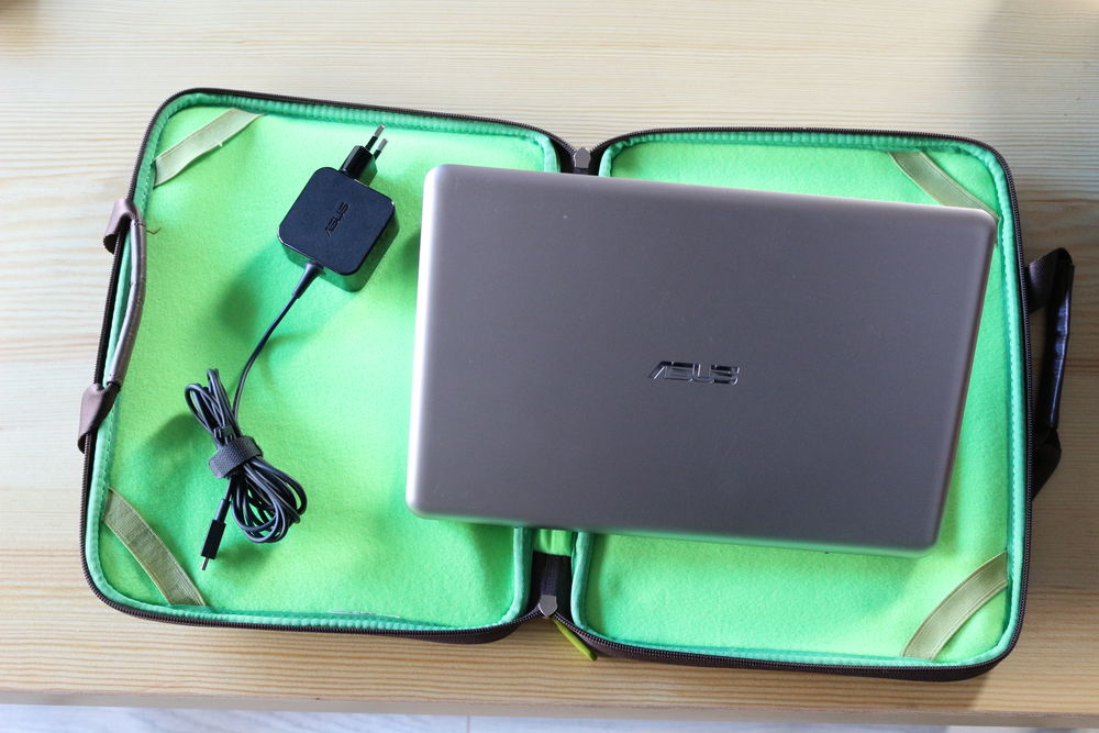 PC portable ASUS NOTEBOOK 100 Montpellier (34)
