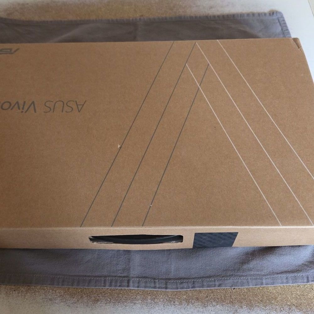 P.C portable ASUS Vivobook 17.3 pouces 350 Issoudun (36)