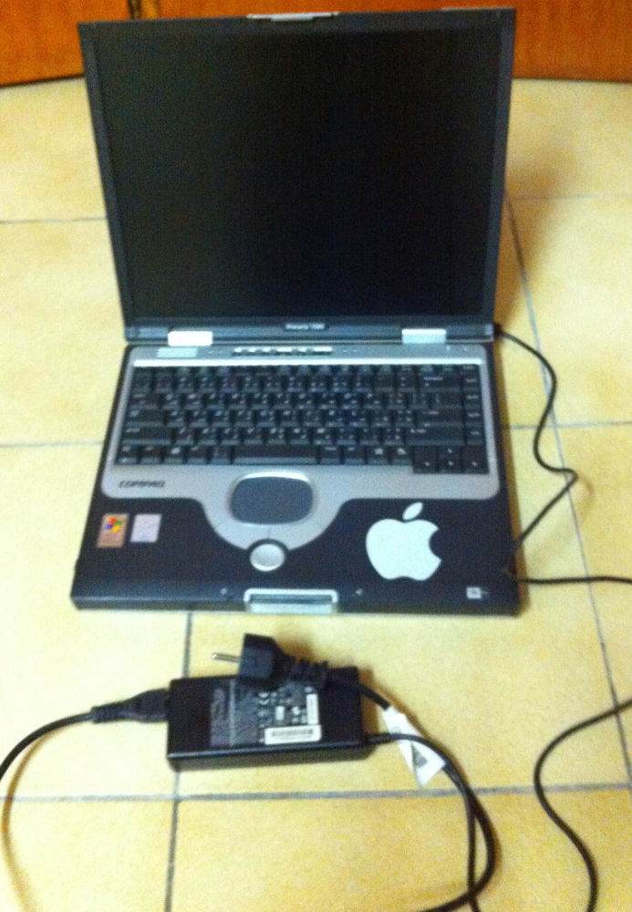 PC portable Compaq DVD Windows 98SE retrogaming 100 Sceaux (92)