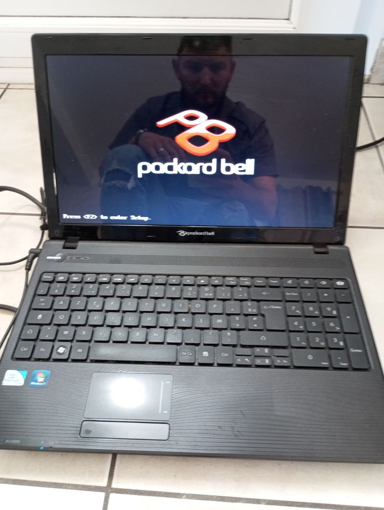 Pc portable Packard Bell 1 Saint-Philbert-de-Grand-Lieu (44)