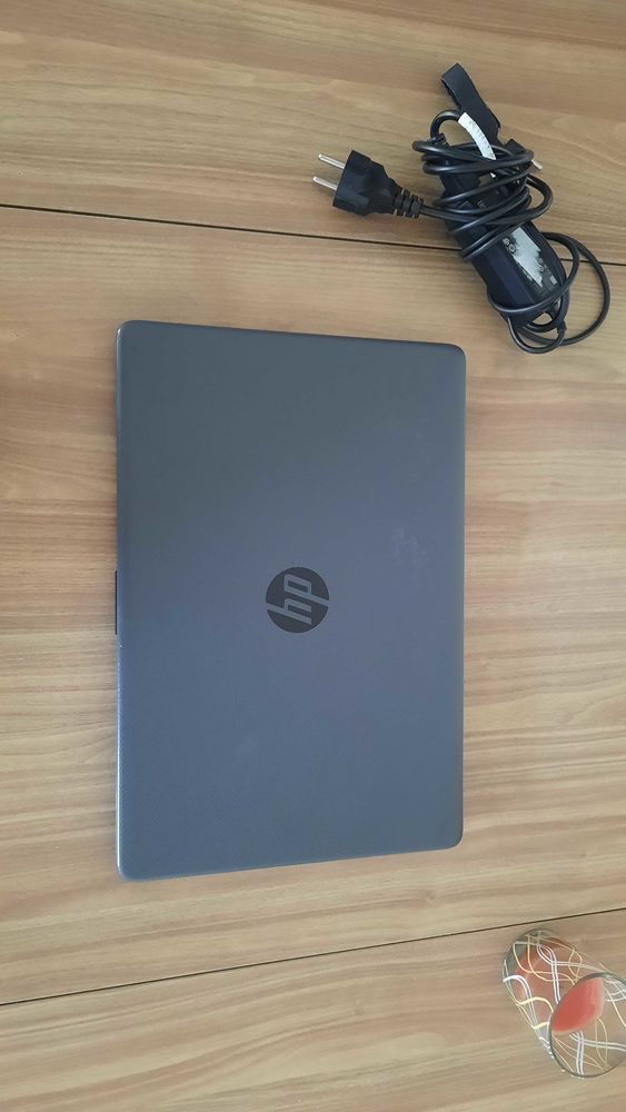 PC Portable HP 255 G8 - Ryzen 5 / 8 Go RAM / SSD 238 Go - Windows 11 Pro (24H2) 340 Chevry-Cossigny (77)