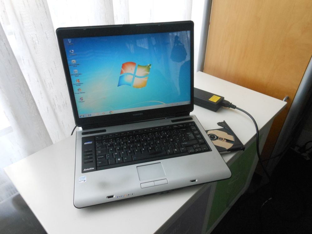 PC Portable TOSHIBA A 100- 386 =80€
80 Rueil-Malmaison (92)