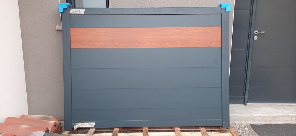 Portail aluminium motoris� fabrication fran�aise jamais pos� 2000 Saugnac-et-Cambran (40)