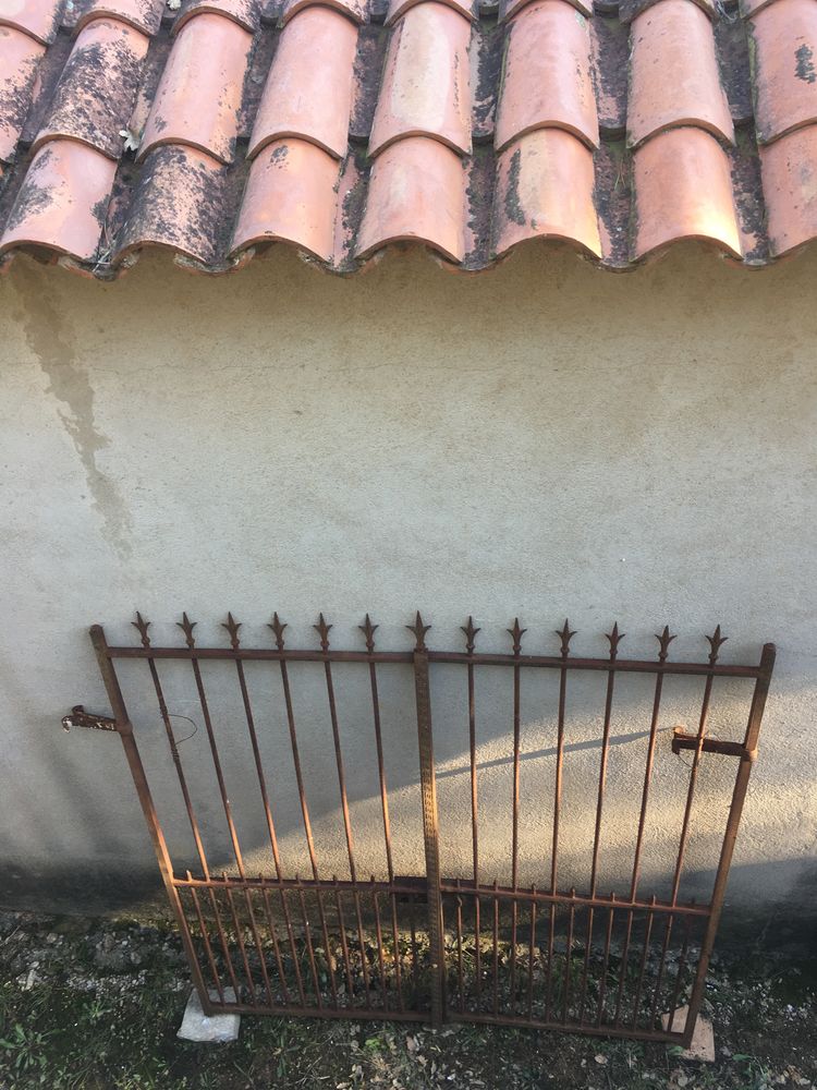 Portail ancien 530 Le Plan-de-la-Tour (83)