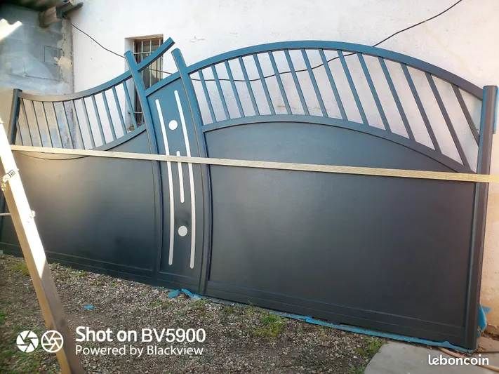 PORTAIL  AUTOMATIQUE  DESIGN (Art et Portails) 5000 B�ziers (34)