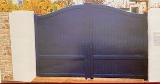 portail avec motorisation, 1500 Br�ches (37)