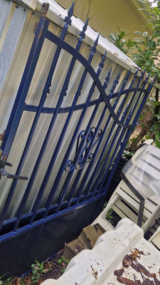 KIT PORTAIL BATTANT FER BLEU 3M + PILIERS COMPLET 350 Martignas-sur-Jalle (33)