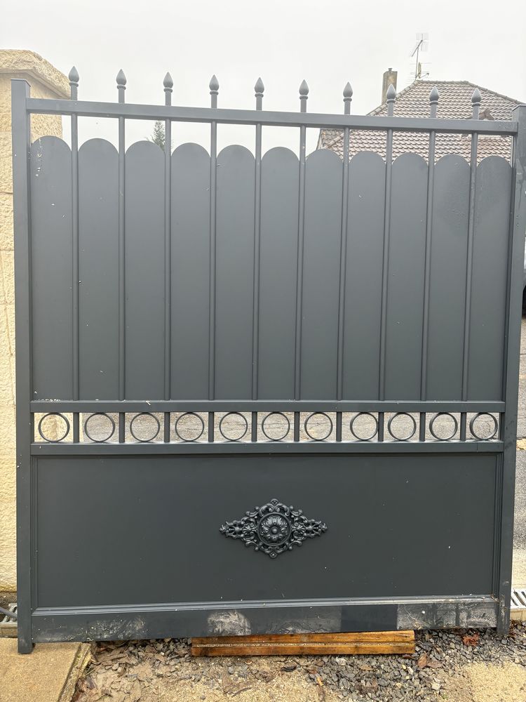 Portail battant 1100 Saint-Germain-l�s-Arpajon (91)