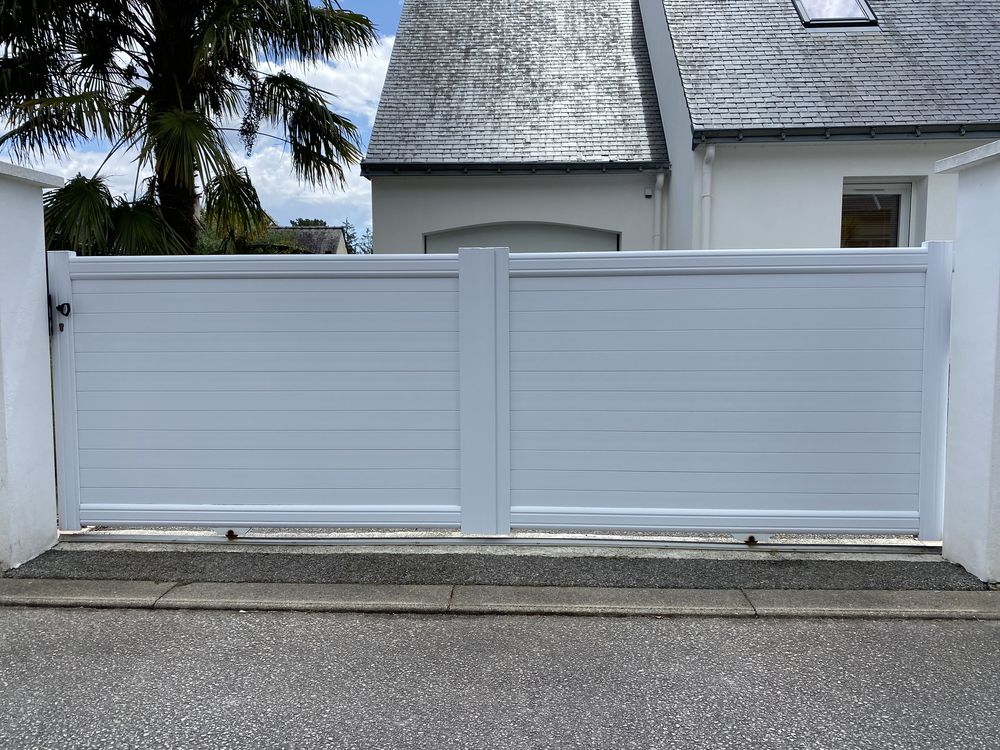 Portail coulissant aluminium 700 Pont-Scorff (56)