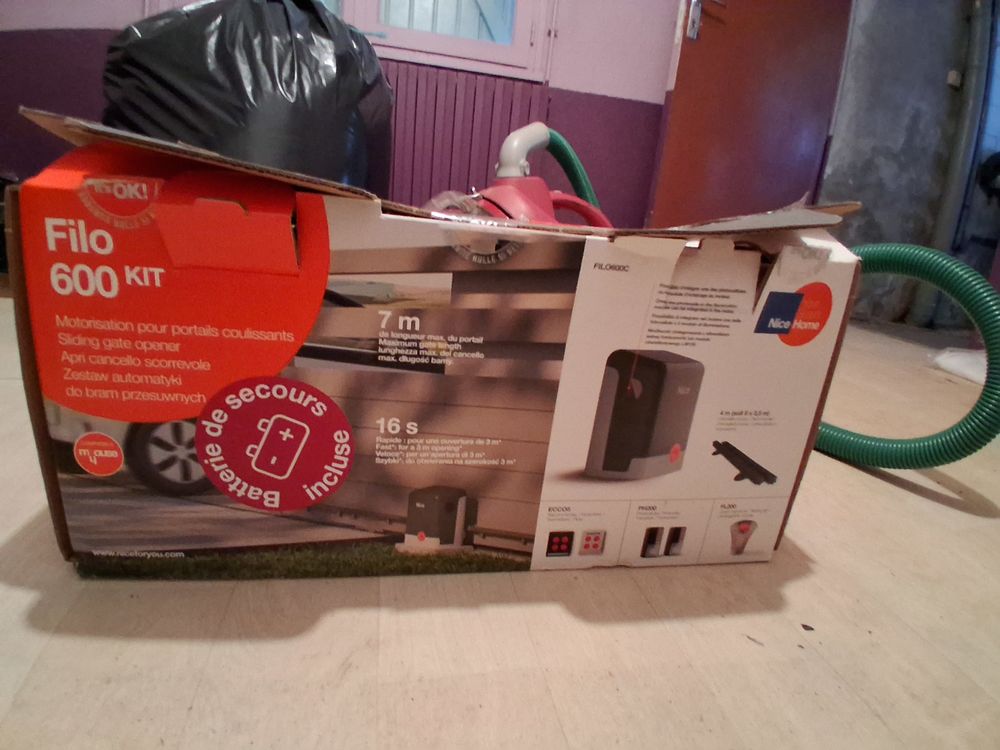 portail coulissant neuf sous emballage 2300 Ligni�res-de-Touraine (37)