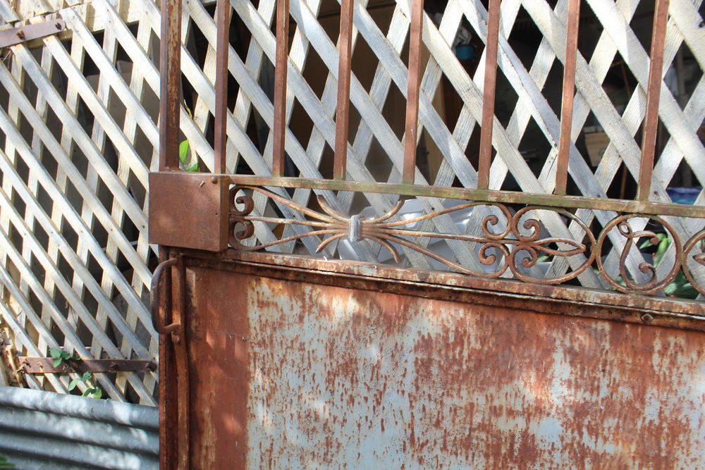 portail en fer forg� ancien 1200 Aureilhan (65)